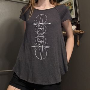 Gray graphic shirt